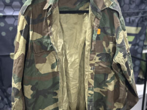 34. Autentična M-65 BDU Field Coat - M/L
